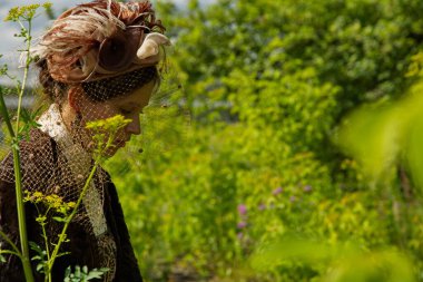 20. yüzyılın başlarında Rus asilzadesi gibi giyinmiş bir aktris..