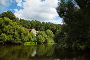 Moskova bölgesinin Podolsk bölgesindeki Pakhra nehri..