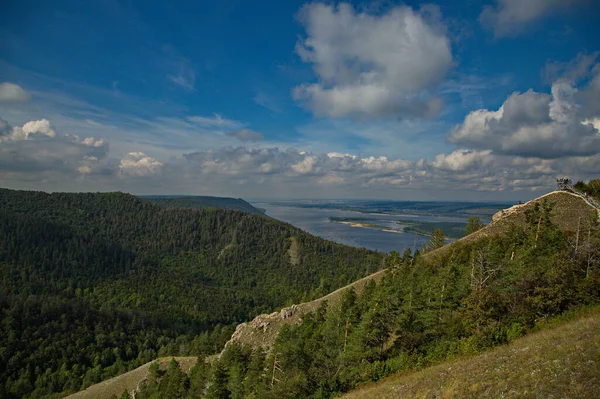 Uitzicht Wolga Rivier Vanaf Top Van Strelnaya Berg Zhigulevskie Bergen — Stockfoto
