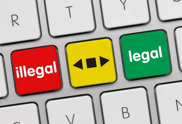 Legal Ilegal Escrito Red Yellow Green Key Metallic Keyboard Tecla — Fotografia de Stock