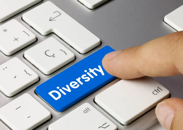 Diversität Geschrieben Auf Der Blauen Taste Der Metallischen Tastatur Tastendruck — Stockfoto