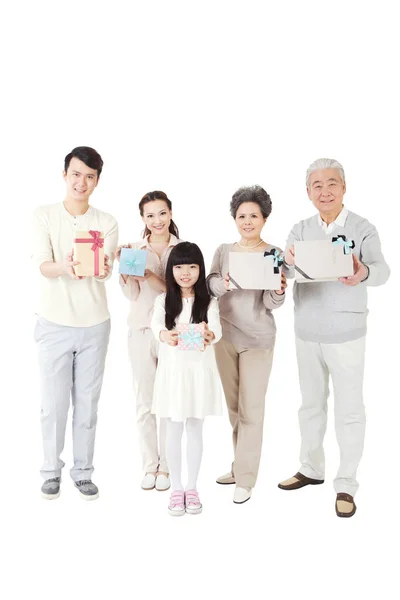 Familia Oriental Sobre Fondo Blanco —  Fotos de Stock