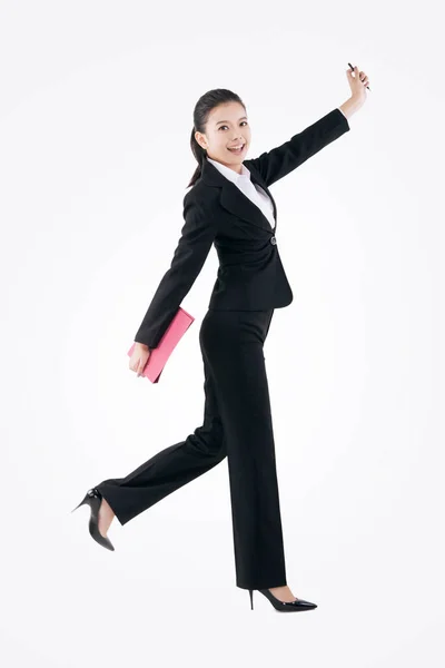 ファッションビジネスの女性を歩く — ストック写真
