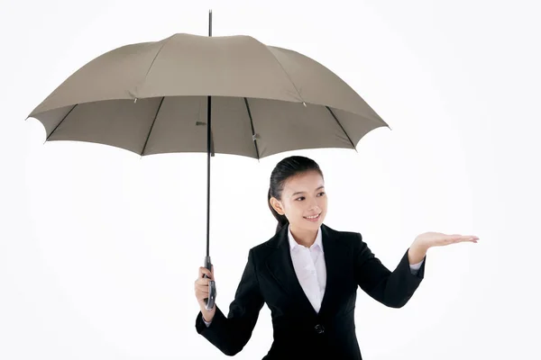 Oriental Mulher Negócios Moda Segurando Guarda Chuva — Fotografia de Stock