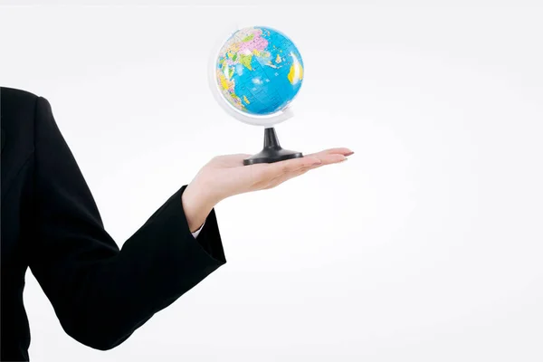 Trzymanie Rękę Globusowej Bizneswoman — Zdjęcie stockowe
