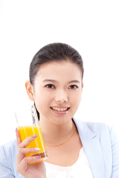 Oosterse Mode Vrouw Drinken Sinaasappelsap — Stockfoto