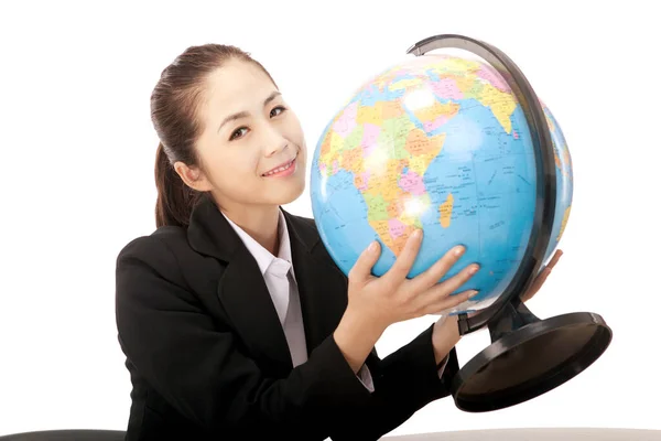Bizneswoman Trzymająca Globus — Zdjęcie stockowe
