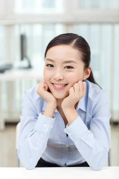 Retrato Una Mujer Negocios — Foto de Stock