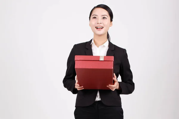 Business Woman Carrying Gift Box — Stock Photo, Image