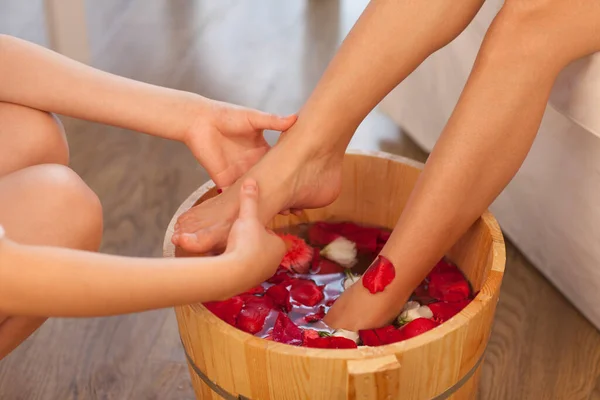 Feet Massage Rose Bath Body Care Beauty Concept — Stock Photo, Image