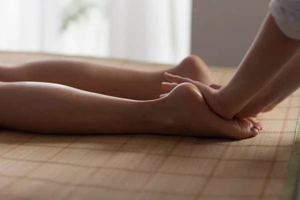 Fußmassage Körperpflege Und Schönheitskonzept — Stockfoto