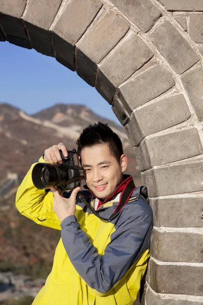 Νεαρά Ζευγάρια Στο Great Wall Tourism — Φωτογραφία Αρχείου