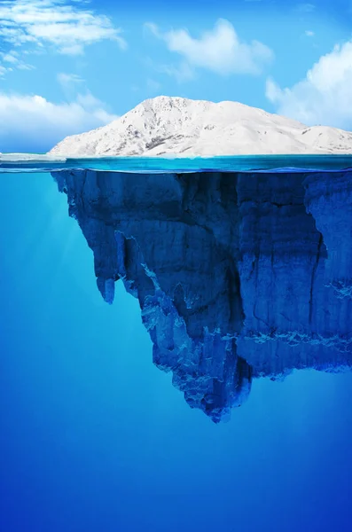 Iceberg Água Azul Fundo — Fotografia de Stock