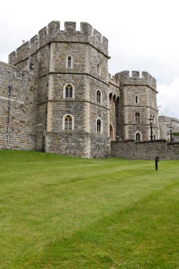 Windsor Dükü Kalesi, arka planda seyahat yeri