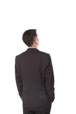 Dikiz aynasından, ayakta duran işadamının portresi