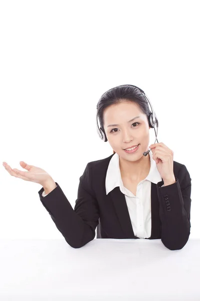 Trabajadora Oficina Con Auriculares Retrato —  Fotos de Stock