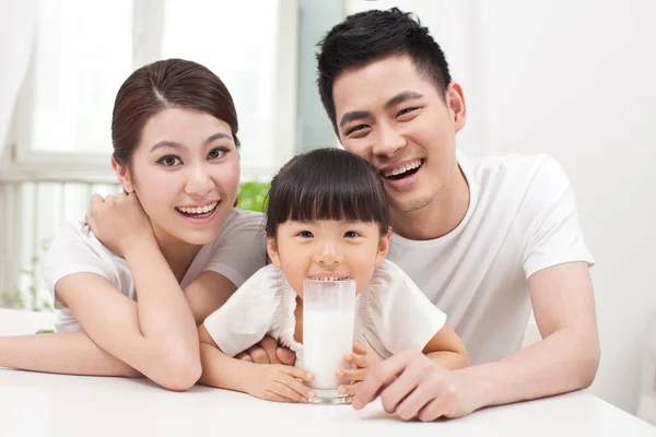 Healthy Family Milk — Stock Photo, Image