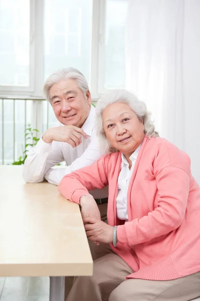 Seniorenpaar Porträt — Stockfoto