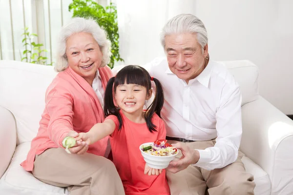Senior Par Med Barnbarn — Stockfoto