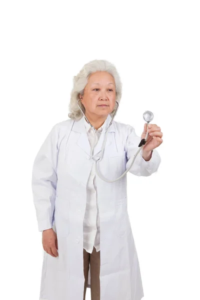 Портрет Старшої Жінки Лікаря — стокове фото
