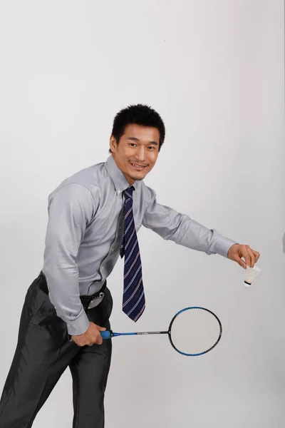Ung Mann Som Spiller Badminton Forretningsklær – stockfoto