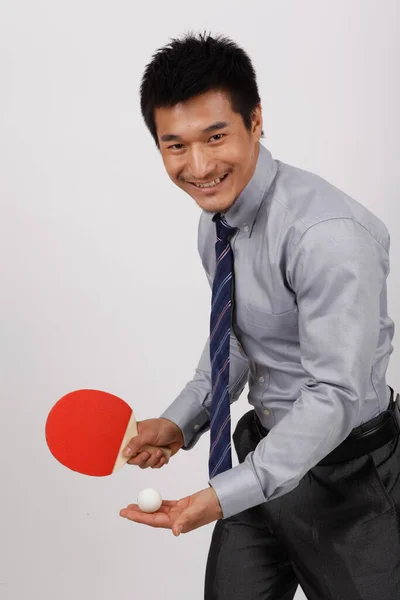Деловой Человек Играет Настольный Теннис — стоковое фото