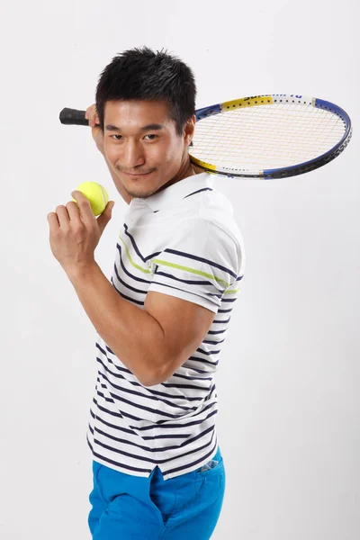 Joven Jugando Bádminton Con Ropa Casual — Foto de Stock