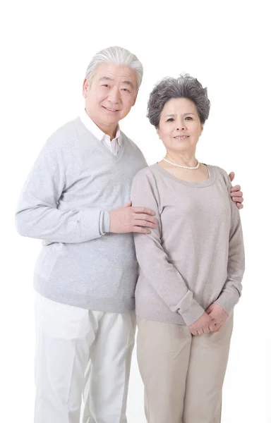 白を背景に東洋の老夫婦 — ストック写真