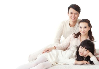 Üç kişilik doğulu aile.