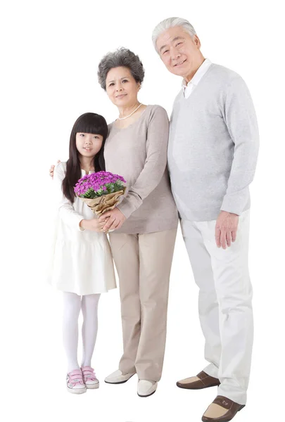 Mädchen Und Großeltern Auf Weißem Hintergrund — Stockfoto