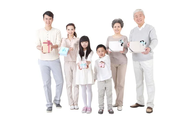 有白人背景的幸福家庭 — 图库照片