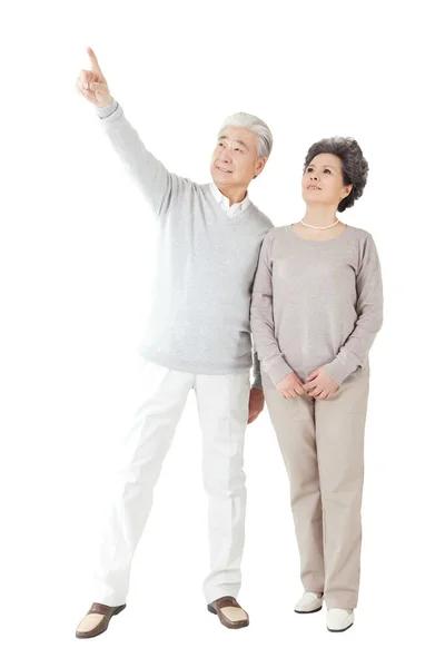 Beyaz Arka Planda Doğulu Yaşlı Bir Çift — Stok fotoğraf