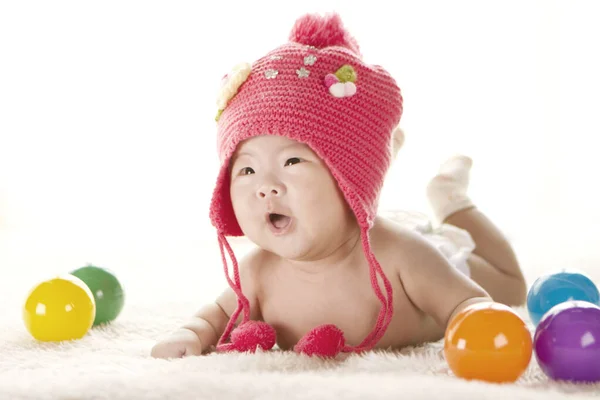 Bebê Usando Chapéu Vermelho — Fotografia de Stock