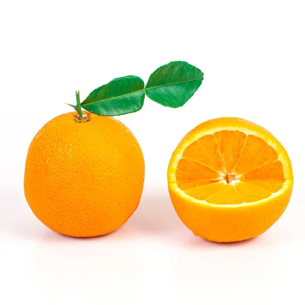 Isoleren Van Oranje Vruchten Witte Achtergrond — Stockfoto