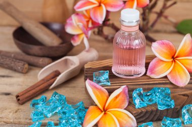 Aroma terapisi petrol şişe, kavram bitkisel spa