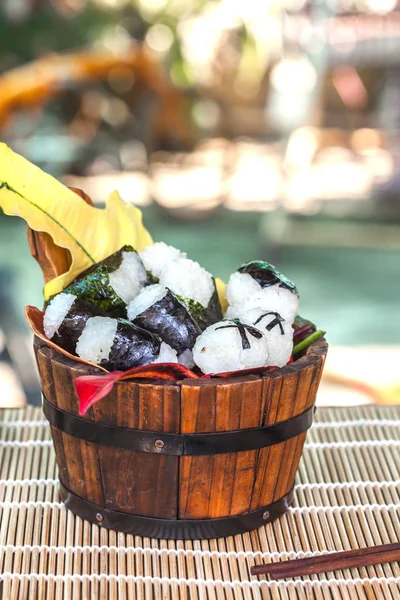 pirinç topu gıda tasarım ahşap kova, seçici focu