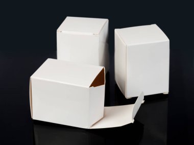 beyaz kağıt kutusu veya Mockup tasarım için hazır. Kutusu perspektif. Kutu şablonunu. Kutu boş boş