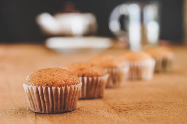 Ekmek taze muz yapılan kek sıcak fırın, ev yemekleri.