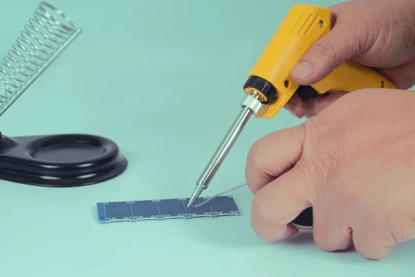 Herramienta Trabajo Electrónica Soldador Sobre Fondo — Foto de Stock