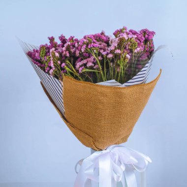 Arka plan kutlama için güzel çiçek buketi