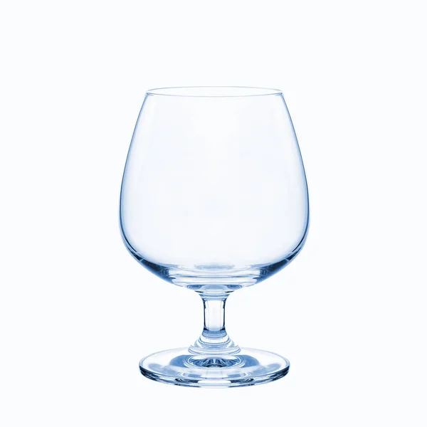 Glas Wasser isoliert auf weißem Hintergrund. — Stockfoto