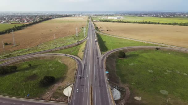 Traffic Cars Clover Bridge Cargo Transportation Aerial View — Stock Video