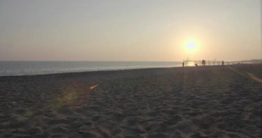 Deniz Meltemi. Stone Sahili. Sörf.