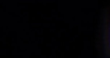 Sonbahar Fişekleri. Video için güzel ve sıcak makro kaplamalar. Kristal 'den geçen güneşin parıltısı. Camın içinden Parlak Işık Yakından.