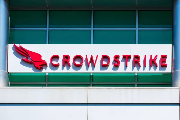 Знак Логотип Crowdstrike Штаб Квартире Силиконовой Долине Crowdstrike Holdings Inc — стоковое фото
