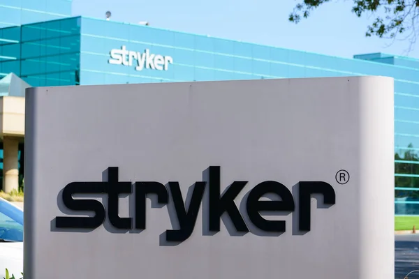 Знак Логотип Stryker Штаб Квартире Фирмы Медицинских Технологий Stryker Corporation — стоковое фото