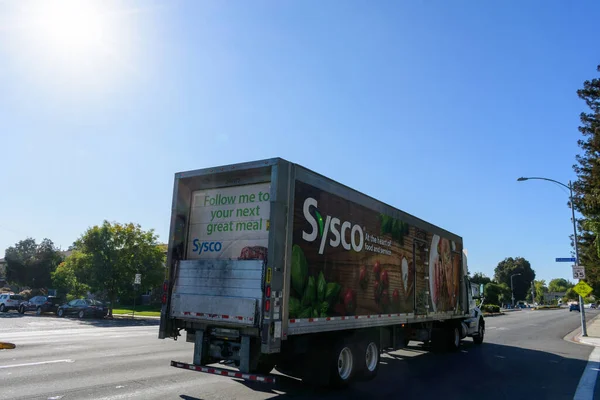 Sysco Delivery Semi Truck Delivering Products Customers Urban Road San — Stock Photo, Image