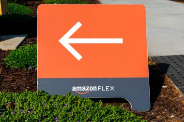 Amazon Flex tabelası Amazon Flex Dağıtım Merkezi - Newark, California, ABD - 2020