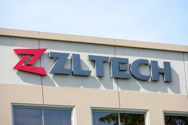 Знак Zttech Штаб Квартире Компании Technologies Милпитас Калифорния Сша 2020 — стоковое фото