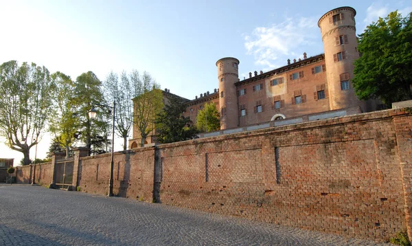 Castelo Real Moncalieri Fica Uma Colina Centro Histórico Moncalieri Juntamente — Fotografia de Stock